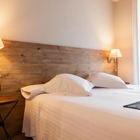 Arrels D'emporda 아파트호텔 4*