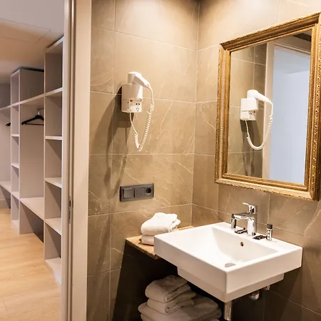Arrels D'emporda 아파트호텔 4*