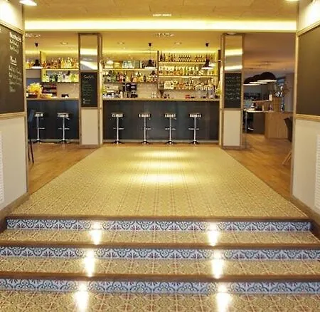 Lejlighedshotel Arrels D'emporda